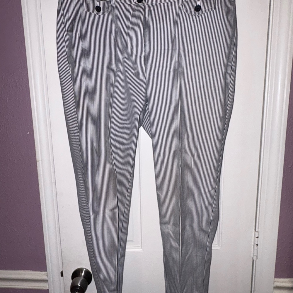 Jones New York Black and White Striped Pants